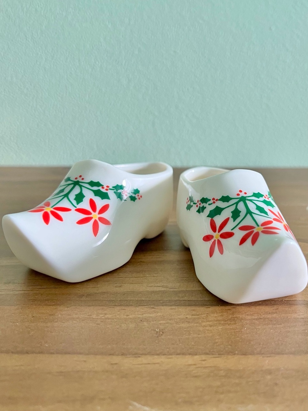 White Poinsettia Ceramic Mini Clogs - Red & Green Holiday Design